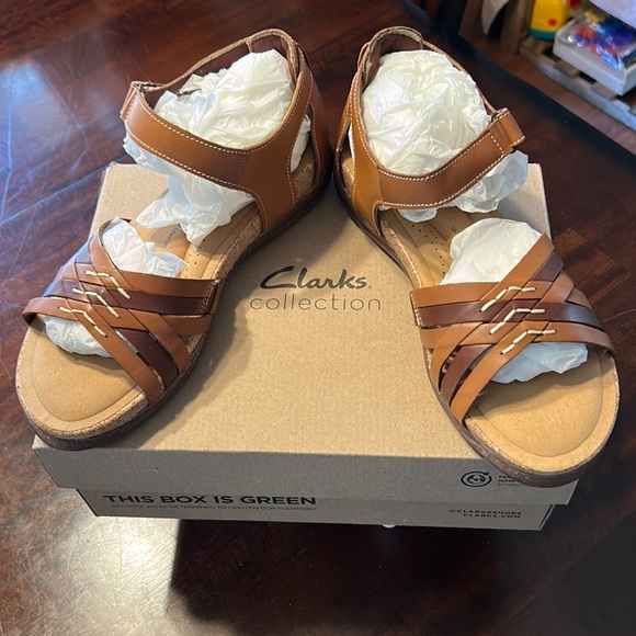 Clarks Shoes - Clarks Collection 9 1/2 M ROSEVILLE COVE Leather Upper New in Box Brown Women’s